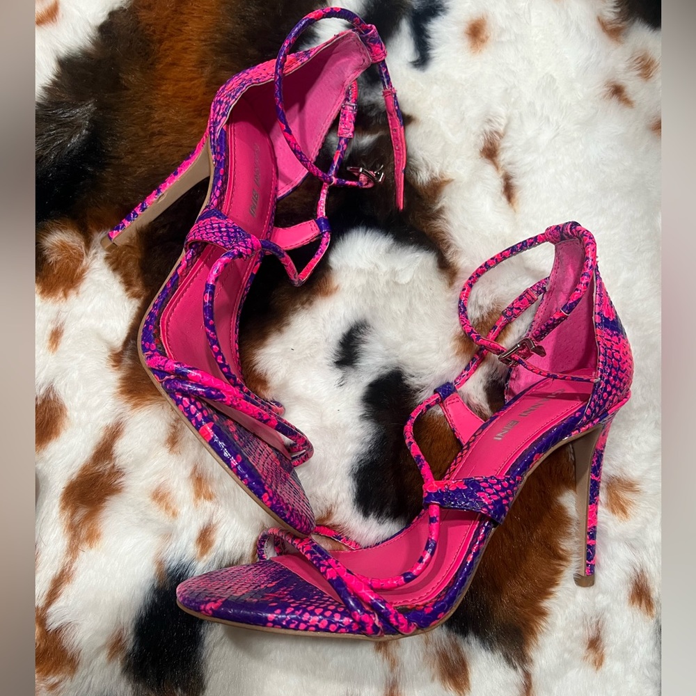 BRAND NEW Gianni Bini purple and pink heels💕💕💕